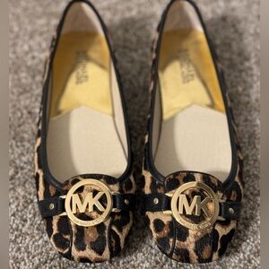 MICHAEL by Michael Kors Animal Print Flats - size 8